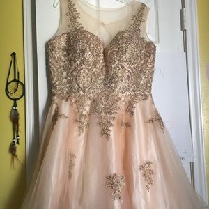 Beautiful rose gold dama dress !